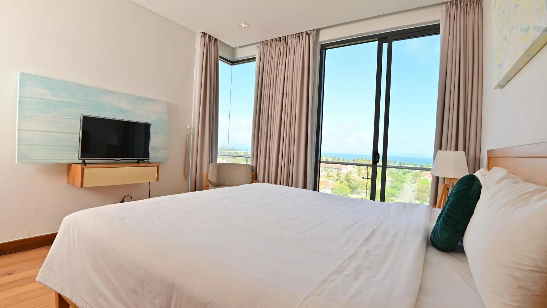 Villa And Apartment In Ocean Resort Da Nang By Jt Group