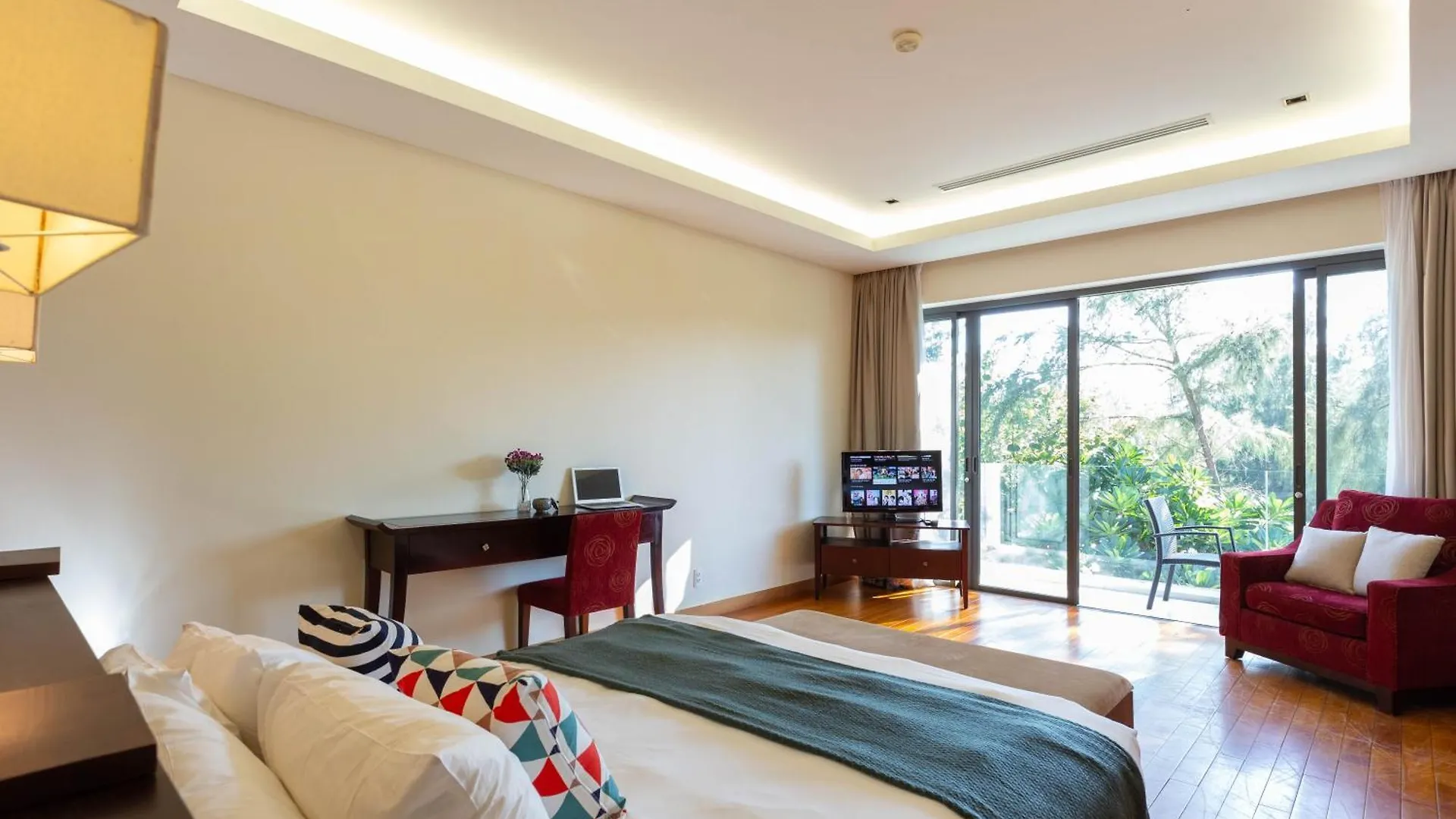 Villa And Apartment In Ocean Resort Da Nang By Jt Group